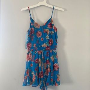 Women’s Floral Romper: Women’s Medium